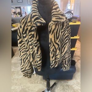 Lightweight faux fur shein jacket